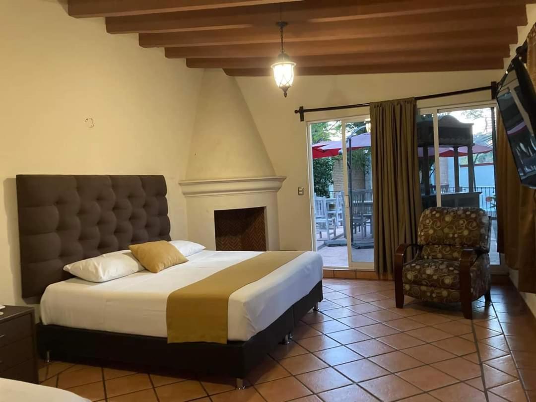 Hotel Maria Emilia Cuernavaca Amatitlan Exterior photo